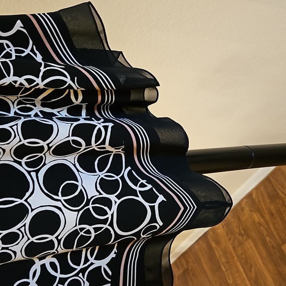 Alfani black/white handkerchief style blouse Size PXL - Picture 2 of 6